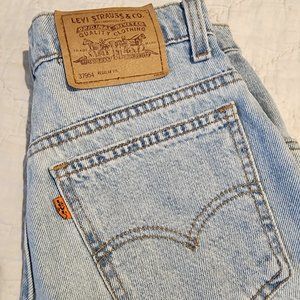 Vintage Levi's 954 Regular Fit Shorts with Orange Label